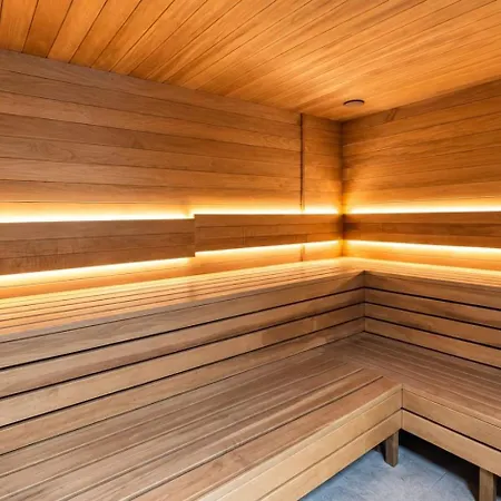 Modern With Ac & Sauna Access Near Old Town