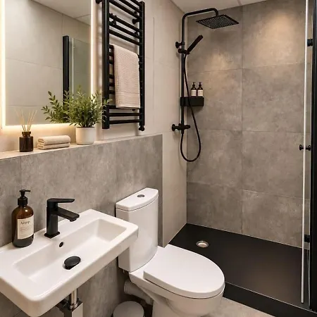 Modern With Ac & Sauna Access Near Old Town Apartman *